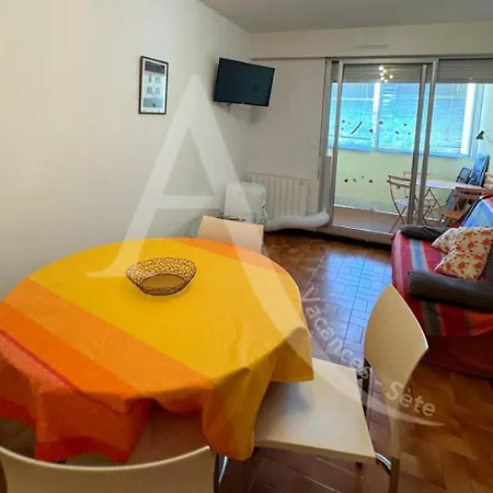 Quartier De La Corniche 1 Parking *