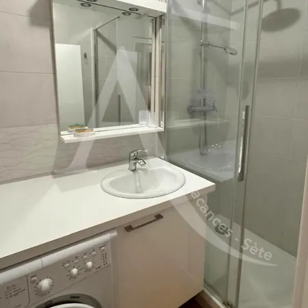 Quartier De La Corniche 1 Parking * Sète