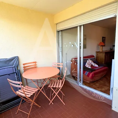 Quartier De La Corniche 1 Parking 아파트 *